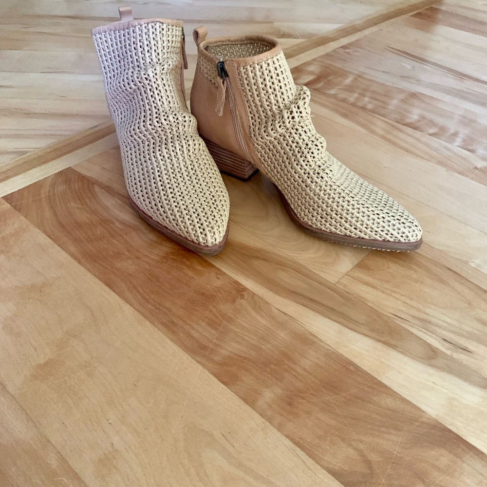 Kelsi Dagger Tan Ankle Booties